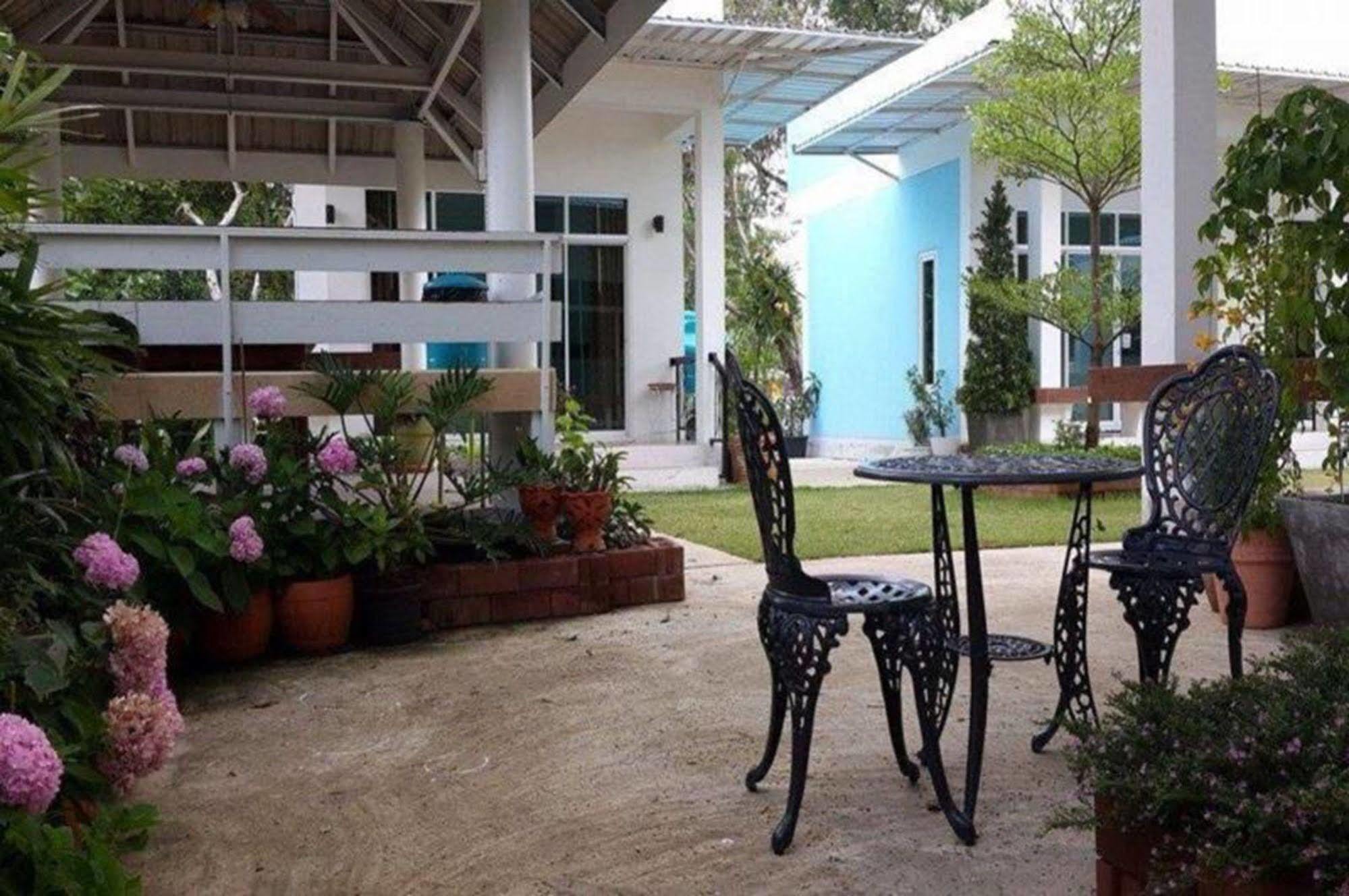 The Cube Resort Csanthaburi Kültér fotó